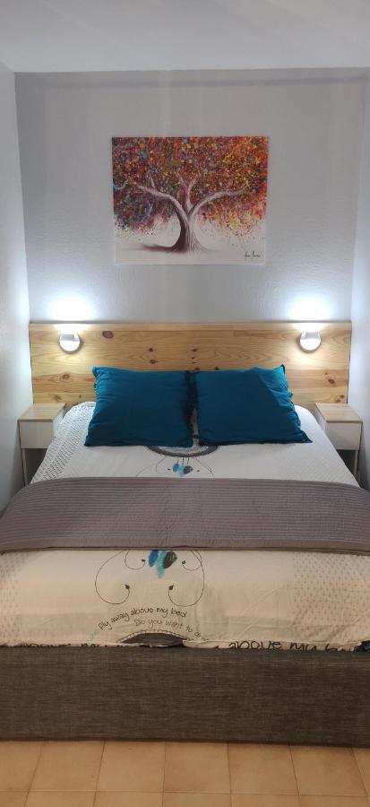 Appartement T2 46M2 Avec Grande Terrasse Sanary-sur-Mer Luaran gambar